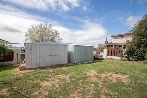 Photo of property in 43 Mahana Road, Ngatea, 3503