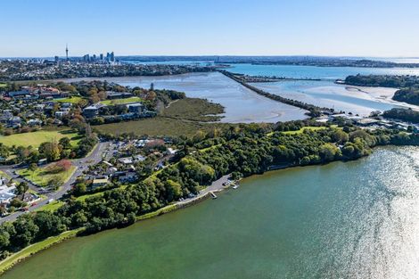 Photo of property in 2/185 Upland Road, Remuera, Auckland, 1050