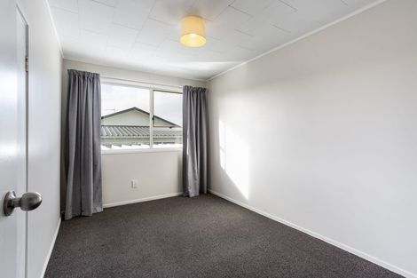 Photo of property in 42a Parakai Avenue, Parakai, 0830