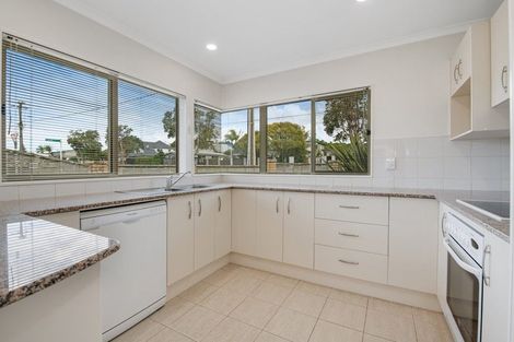 Photo of property in 53 Bay Street, Red Beach, 0932