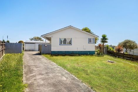 Photo of property in 28 Gambare Place, Wattle Downs, Auckland, 2103