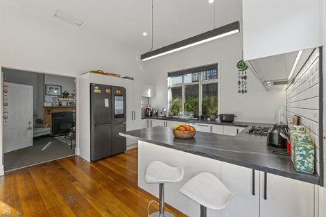 Photo of property in 63 Lawrence Street, Mornington, Dunedin, 9011