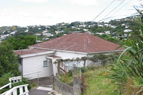 Photo of property in 1/31 Finnimore Terrace, Vogeltown, Wellington, 6021
