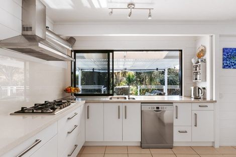 Photo of property in 240d Omokoroa Road, Omokoroa, Tauranga, 3114