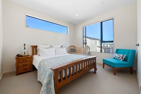 Photo of property in 13 Toanui Road, Hobsonville, Auckland, 0616