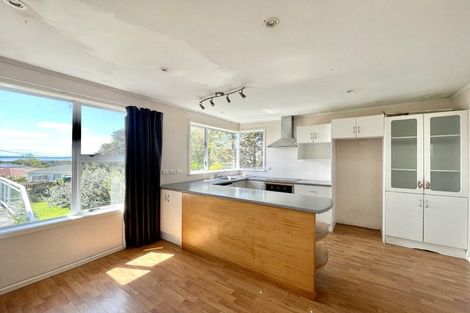 Photo of property in 1 Taha Road, Te Atatu South, Auckland, 0610