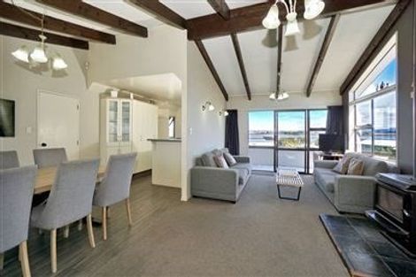 Photo of property in 575 Pukehina Parade, Pukehina, Te Puke, 3189