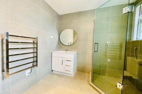 Photo of property in 18 Arimu Road, Papakura, 2110