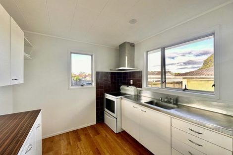 Photo of property in 38 Sharland Avenue, Manurewa, Auckland, 2102