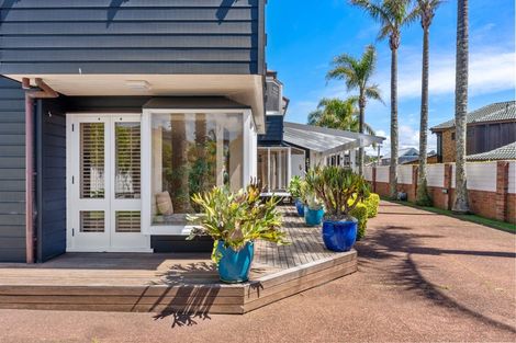 Photo of property in 31 Milford Road, Milford, Auckland, 0620