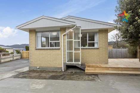 Photo of property in 15b Pencarrow Crescent, Wainuiomata, Lower Hutt, 5014