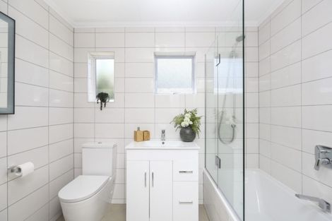 Photo of property in 66 Huatoki Street, Vogeltown, New Plymouth, 4310