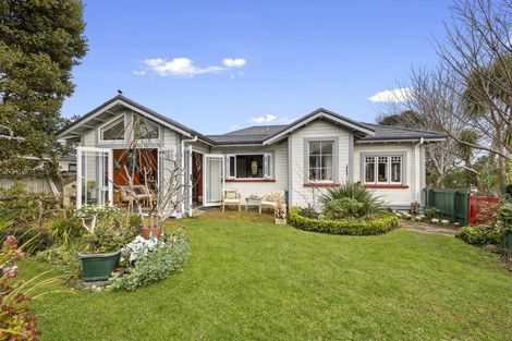 Photo of property in 263 Carrington Street, Vogeltown, New Plymouth, 4310
