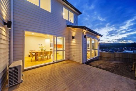 Photo of property in 83 San Valentino Drive, Henderson, Auckland, 0612