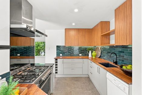 Photo of property in 92 Richardson Terrace, Woolston, Christchurch, 8023