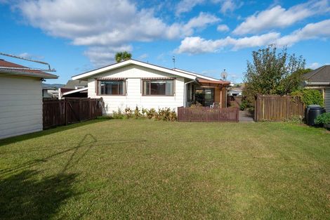 Photo of property in 34 Neri Crescent, Pomare, Rotorua, 3015