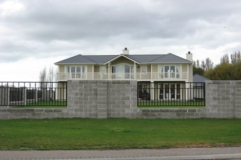 Photo of property in 19 Taunton Green, Papanui, Christchurch, 8052