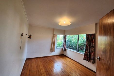 Photo of property in 2 Victoria Avenue, Waiuku, 2123
