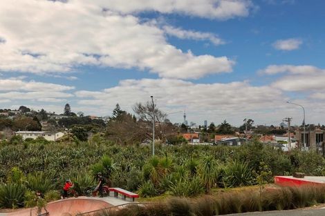 Photo of property in 4 Valonia Street, New Windsor, Auckland, 0600