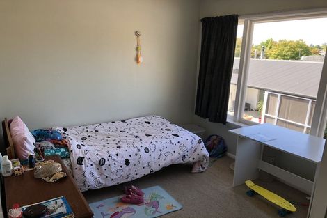 Photo of property in 1/19 Newbridge Place, Ilam, Christchurch, 8041