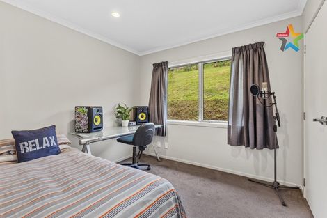 Photo of property in 10 Swain Grove, Riverstone Terraces, Upper Hutt, 5018