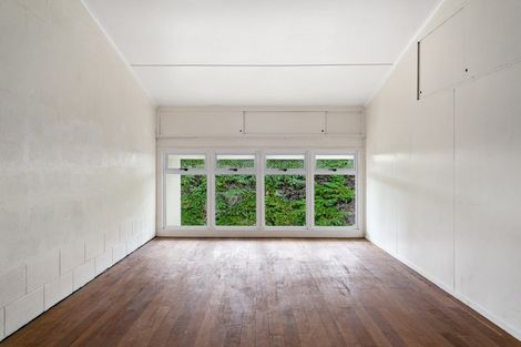 Photo of property in 17 Kereru Street, Two Mile Bay, Taupo, 3330