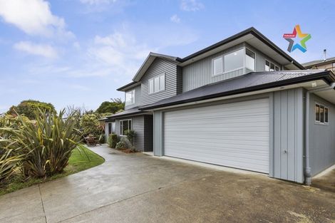 Photo of property in 10 Swain Grove, Riverstone Terraces, Upper Hutt, 5018