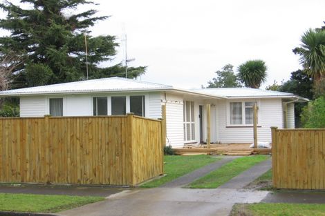Photo of property in 11 Galway Avenue, Hokowhitu, Palmerston North, 4410
