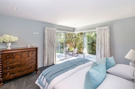 Photo of property in 302b Gardiners Road, Harewood, Christchurch, 8051