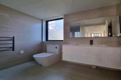 Photo of property in 251 Rangatira Road, Beach Haven, Auckland, 0626
