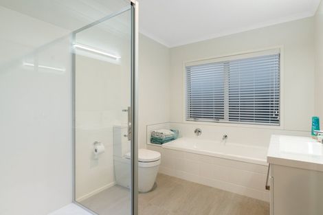 Photo of property in 116 Palm Springs Boulevard, Papamoa Beach, Papamoa, 3118