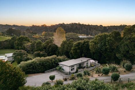 Photo of property in 73 Warman Road, Okura, Albany, 0792