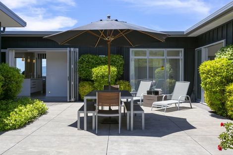 Photo of property in 12 Cameron Drive, Acacia Bay, Taupo, 3385