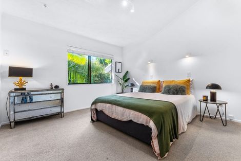 Photo of property in 2/93 Churchill Road, Murrays Bay, Auckland, 0630