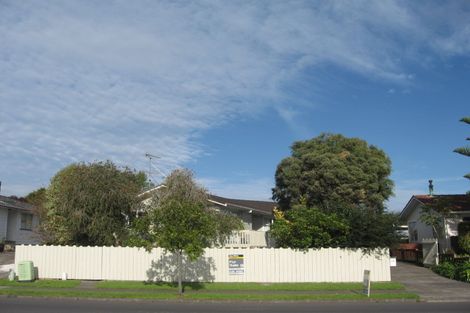 Photo of property in 129 Cascades Road, Pakuranga Heights, Auckland, 2010