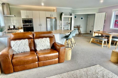 Photo of property in 8 Totara Park, Whakatane, 3120