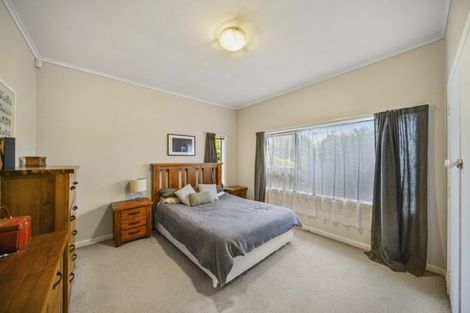 Photo of property in 13 Birdwood Avenue, Papatoetoe, Auckland, 2025