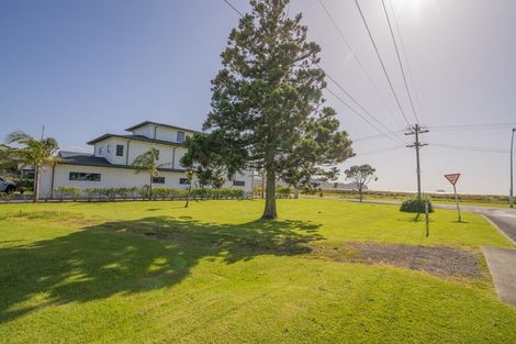 Photo of property in 76 Buffalo Beach Sh25 Road, Whitianga, 3510