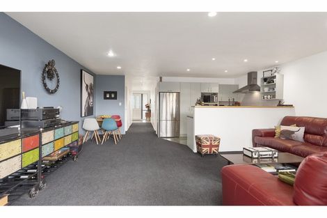 Photo of property in 6/6-8 Pannill Place, Oteha, Auckland, 0632