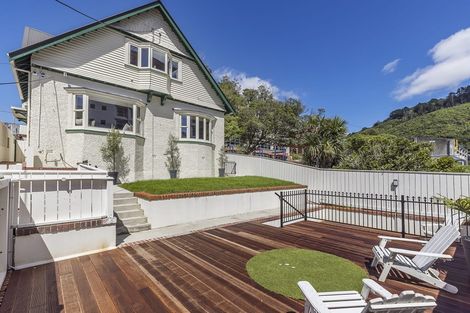 Photo of property in 25 Hawkestone Street, Thorndon, Wellington, 6011