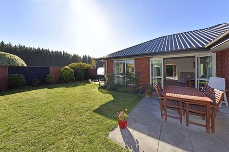 Photo of property in 114 Rothesay Road, Parklands, Christchurch, 8083