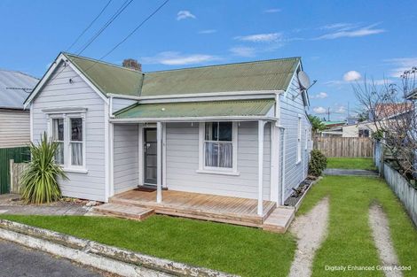 Photo of property in 5 Barrack Street, Whanganui, 4500