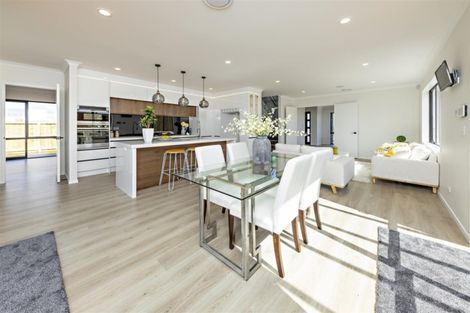 Photo of property in 16 Hutukawa Drive, Beachlands, Auckland, 2018