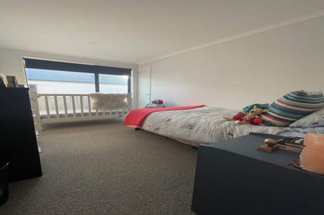 Photo of property in 3 Maureen Close, East Tamaki Heights, Auckland, 2016