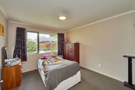 Photo of property in 4 Cleveland Heights, Kelvin Grove, Palmerston North, 4414