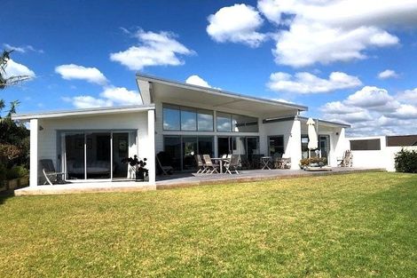 Photo of property in 194 Thelma Road, Mangawhai Heads, Mangawhai, 0505