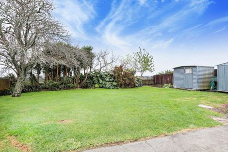 Photo of property in 34 Hobsonville Road, West Harbour, Auckland, 0618