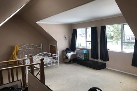 Photo of property in 2/12 Cardall Street, Newtown, Wellington, 6021