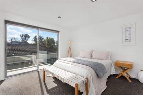 Photo of property in 19a Kahu Road, Fendalton, Christchurch, 8041