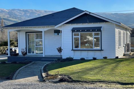 Photo of property in 139 Roxburgh Road East, Roxburgh East, Roxburgh, 9571